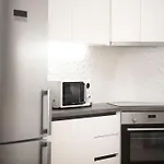 Three Bedroom Stylish Apt Next To Acropolis