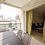 Three Bedroom Stylish Apt Next To Acropolis