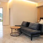 Perdika Center Rooms