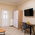 Perdika Center Rooms