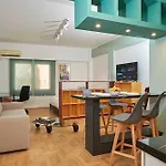 Downtown Dream Studio Retreat In Athens!