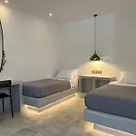 Aphrodite Hotel & Apartments