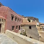 Goulas Traditional Guesthouse