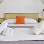 Captain Apartments Paros