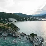Seaside Serenity House