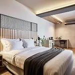 Cama Luxury Suites