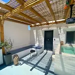 Avalon Luxury Suites