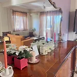 Chloe'S Sunrise Beach House