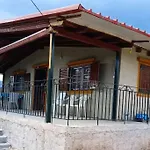 Niki'S House