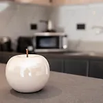 The Saltwater Suite 1Min Beach