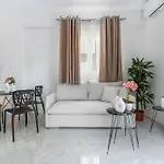 Miralis Apartments