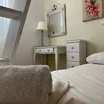 Apartment By The Sea