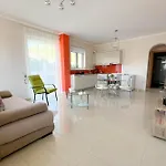 Aria Luxury Apartments