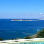 Captains Villas & Suites