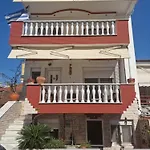 Villa George