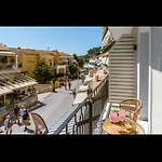 Az Luxury Apartments