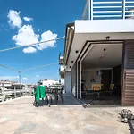 Wonder Apartment Over The Sea