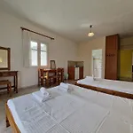 Lontza Studio'S Peaceful And Secluded