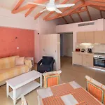 Athena'S Cottage Stoupa