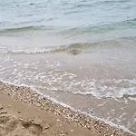 Φωτεινό Studio Με Θεα Θάλασσα