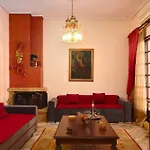 Spacious Central Apartment Wh Free Parking Spaces