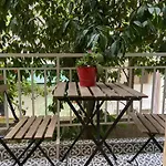 Koukaki Urban And Cozy Apartment