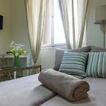 Callista Apartment