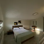 Mosaic Luxury Apartment