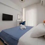 Elegant Two-Bedroom In Exarcheia, Peridot - Homes