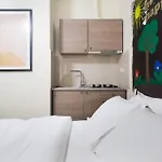 A Comfortable Small Studio Nearby Acropolis 203