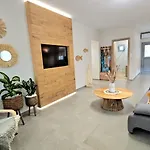 Aeraki Luxury Apartment