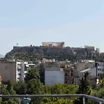 A Comfortable Small Studio Nearby Acropolis 202