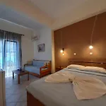 Paraga Rooms Pefkari