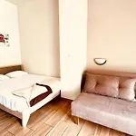 Soso Studios & Apartments