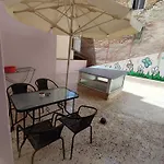 Constanteli Apartment