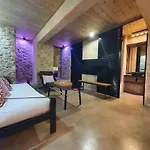 Sea View Garden Suites