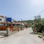 Pteleo Apartments