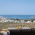 Parosdise Luxury Suites