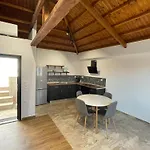 Q Apartments Molyvos