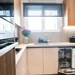 Luxury Modern Apt Near Acropolis