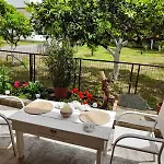Casa Menidi