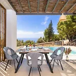 Mellamare Luxury Suites