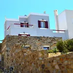 Maoukas House