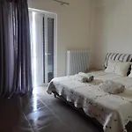 Samaras Apartments In Kamena Vourla
