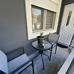 Elegant Loft 2