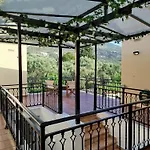 Riverside Αpartments