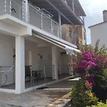 Villa Pandora