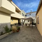 Perseides Luxe Maisonettes
