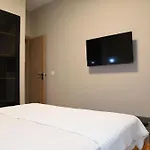Elegant Central 2Br & 2 Ensuite Baths, Near Metro