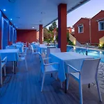 Vliho Bay Boutique Hotel